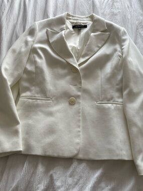 Kasper Ivory Blazer Jacket Size 12 Fully Lined Tailored Classic Career